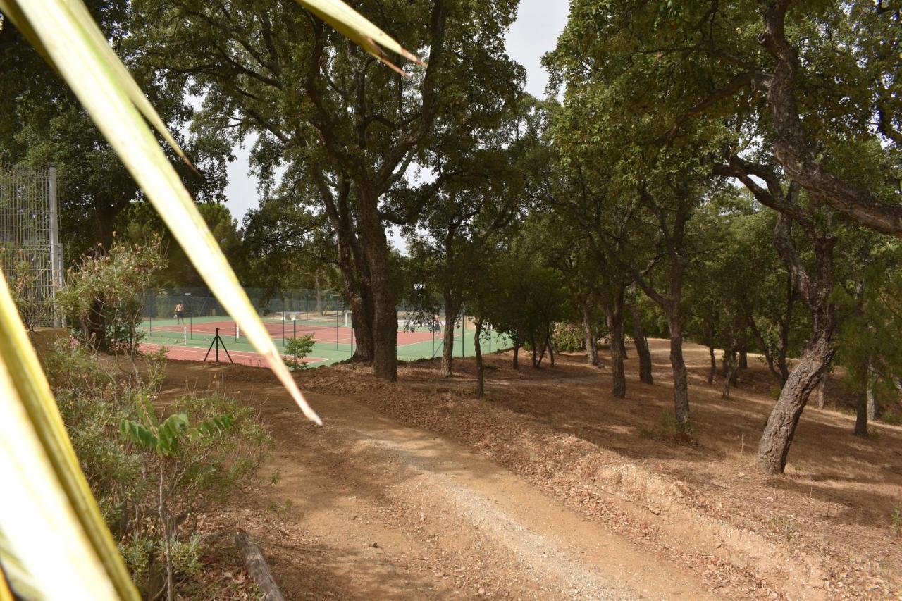 Petit Mas Au Paradis Avec Piscine Pour 6 Personnes La Londe-les-Maures Exterior foto